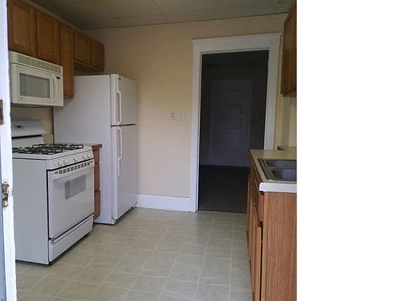 4th image of 150 N 9th St APT 6