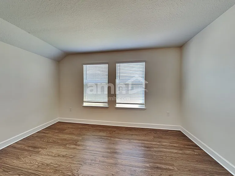 341 Pine Terrace Dr — Photo 7