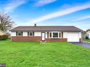 233 Lena Dr, York, PA 17408