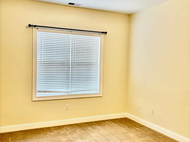5215 Center St #105 — Photo 11