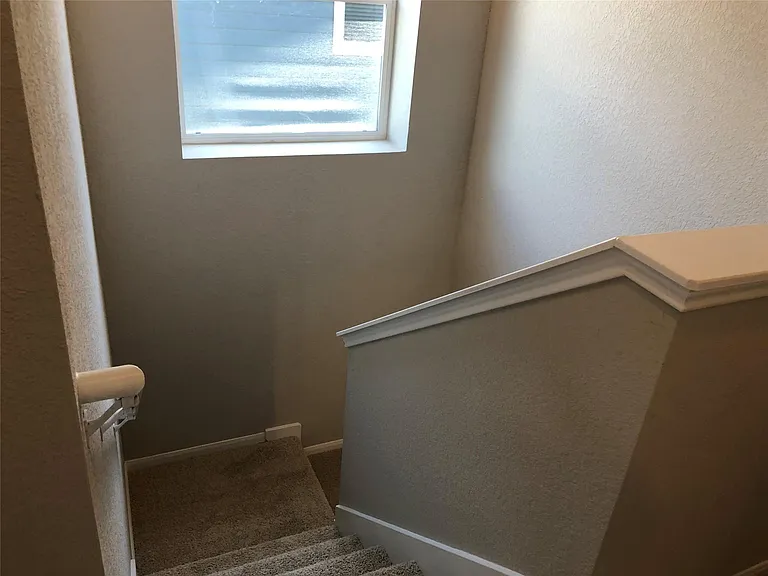 10502 Fulton Ave — Photo 11