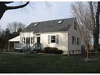 178 E Railroad Ave photo 1