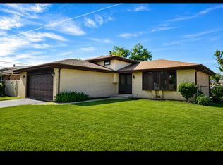 5110 137th St, Crestwood, IL 60418