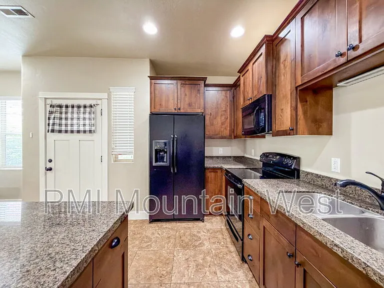 2119 Orchard Pines Loop — Photo 9