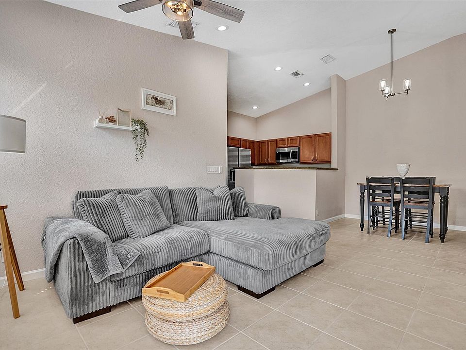 1st image of 1825 Sonrisa Drive