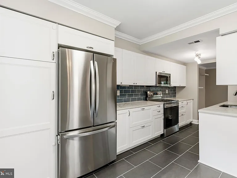 6410 Blarney Stone Ct — Photo 6