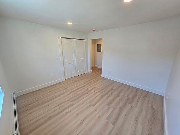 4th image of 24 Pleasant St #2