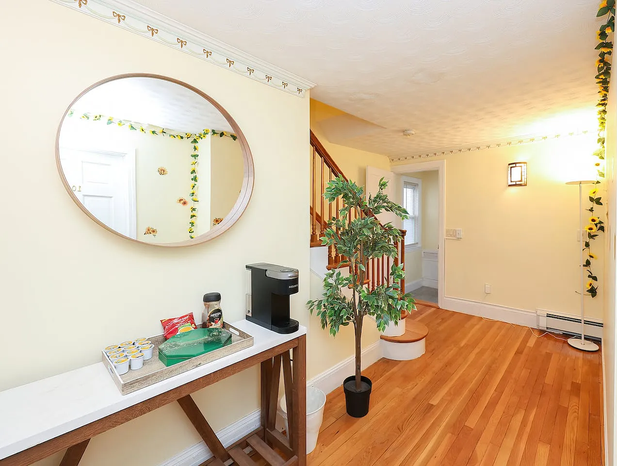 3 bed, 1350 sqft, $3,600 — Photo 1