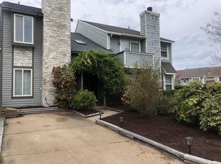 2147 Whispering Sands Ln, Virginia Beach, VA 23455
