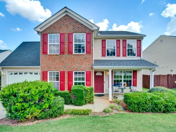8 Seaside Ln, Greer, SC 29650
