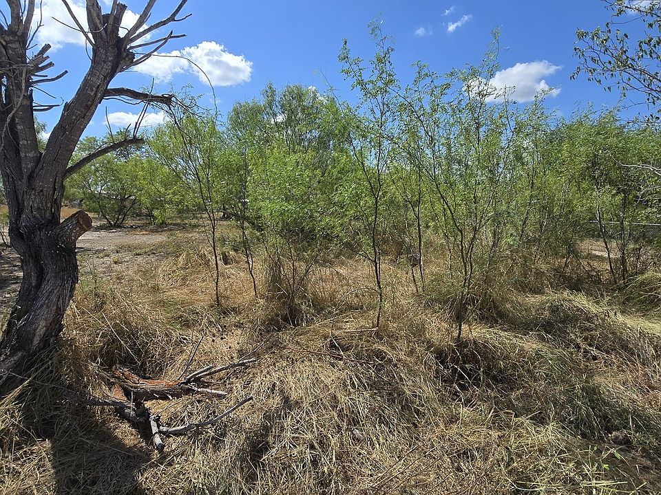 1st image of -- Avenue L LOT 5