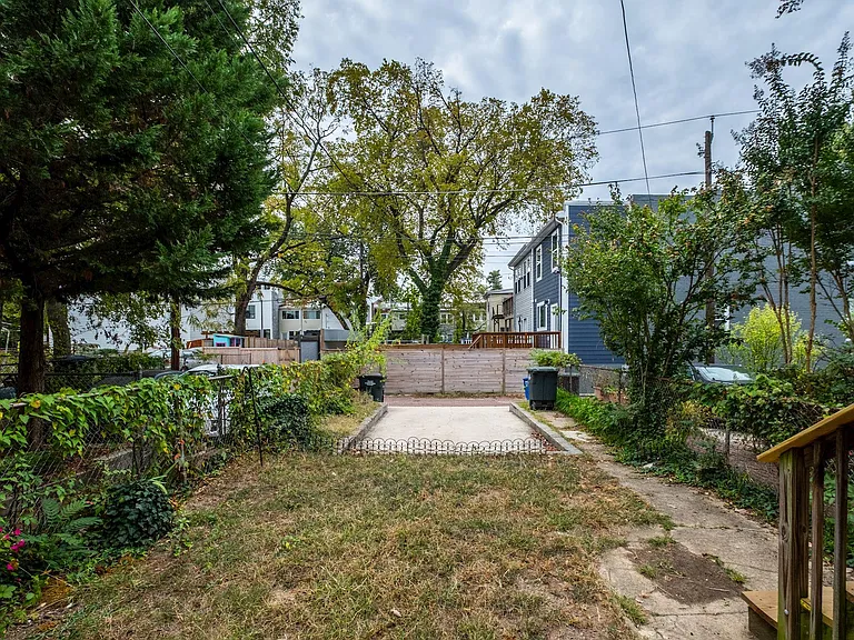 450 Randolph St NW — Photo 37