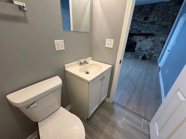 1224 S Belmont Ave — Photo 14