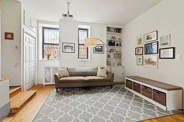 Sold by Compass | media 1