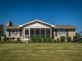 6612 Astral Dr, Louisville, KY 40258