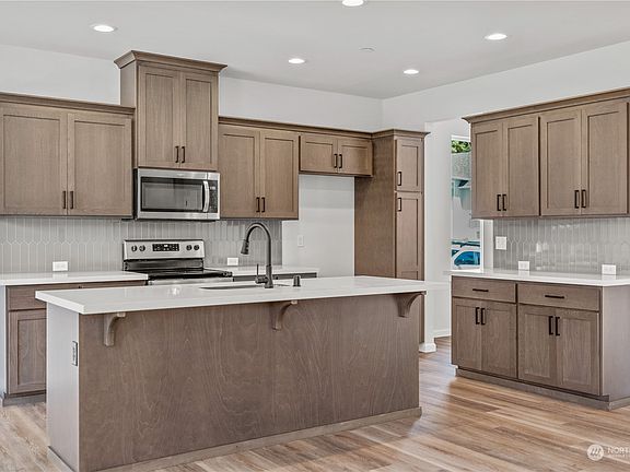 3rd image of 7013 Quinn Court SE