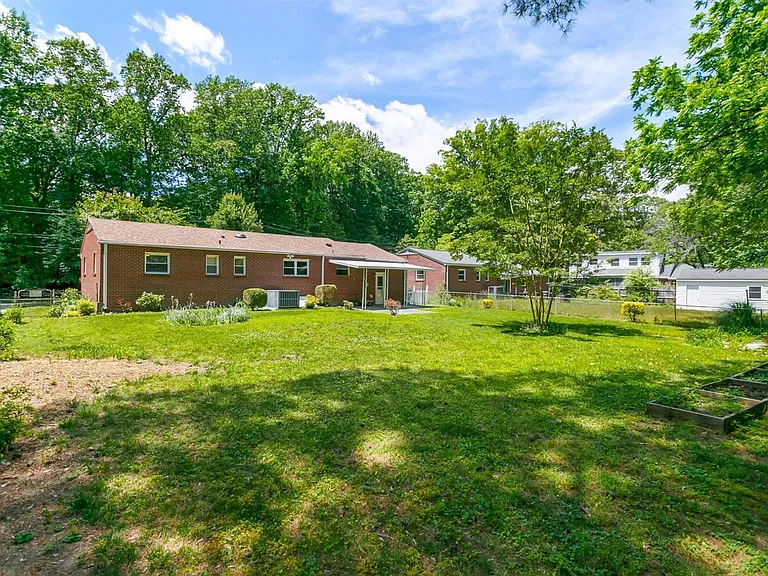 208 Longhill Rd — Photo 32
