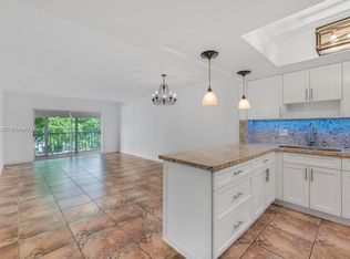 1101 Hillcrest Ct APT 315, Hollywood, FL 33021