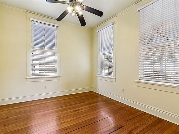 5th image of 3420 Banks St