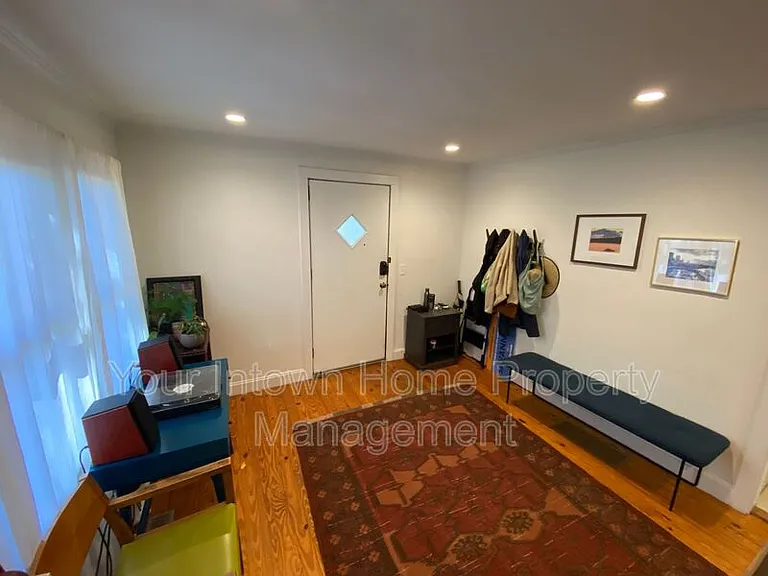 1080 Benteen Ave SE — Photo 3