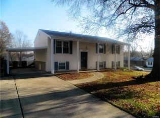 2378 Saint Joseph Dr, Arnold, MO 63010