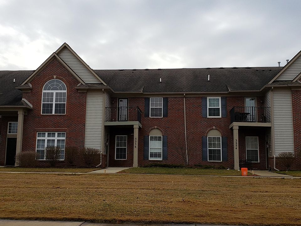 1st image of 3256 Primrose Ln #4