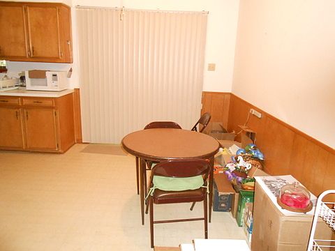 4th image of 215 Rosewood Dr