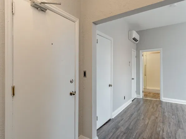 89 Princess St #306, Kingston, ON K7L 1A6