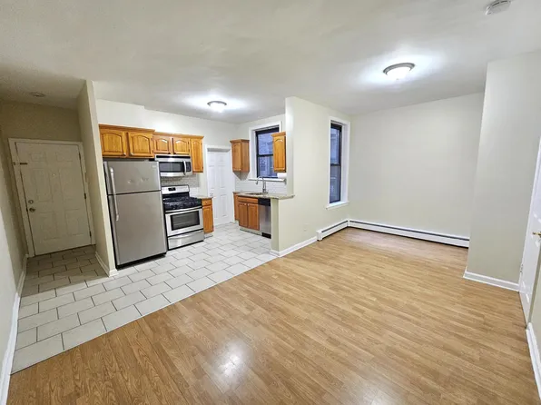 998 Broadway image 5 of 5