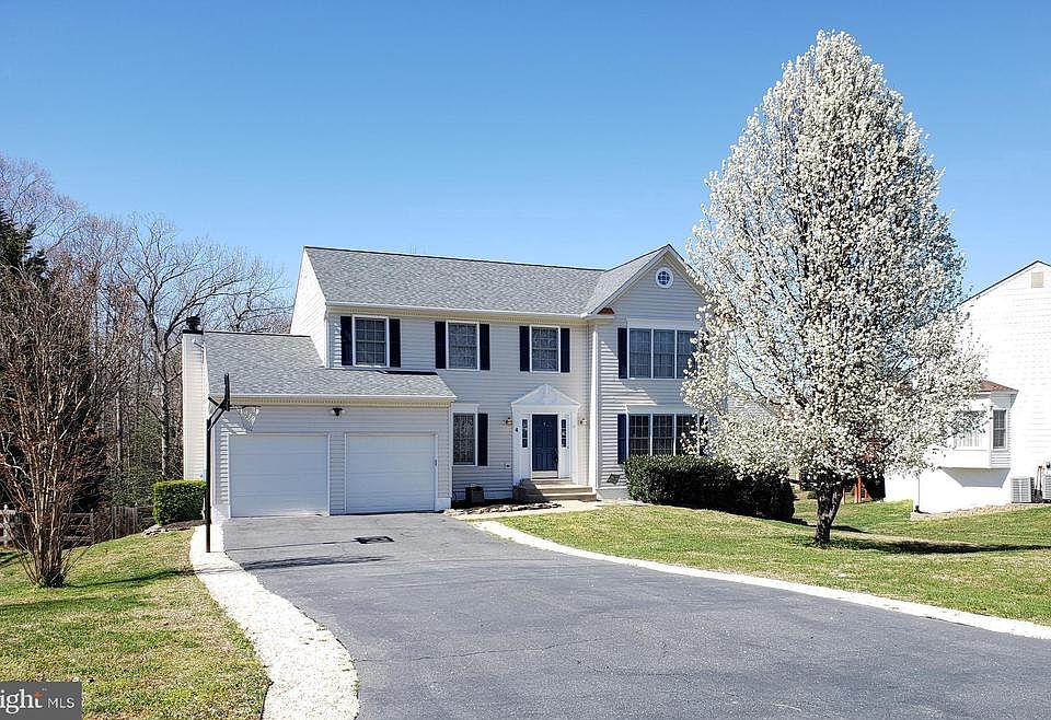 1st image of 4 Sunrise Valley Ct