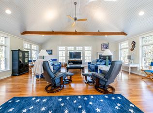 465 Cotuit Bay Dr, Cotuit, MA 02635