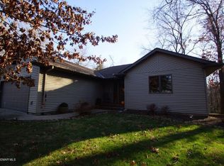 5800 325th St, Cannon Falls, MN 55009