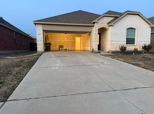 404 Crossvine Way, Princeton, TX 75407