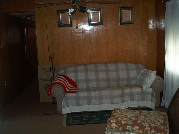 5th image of 3518 Lakeside Dr