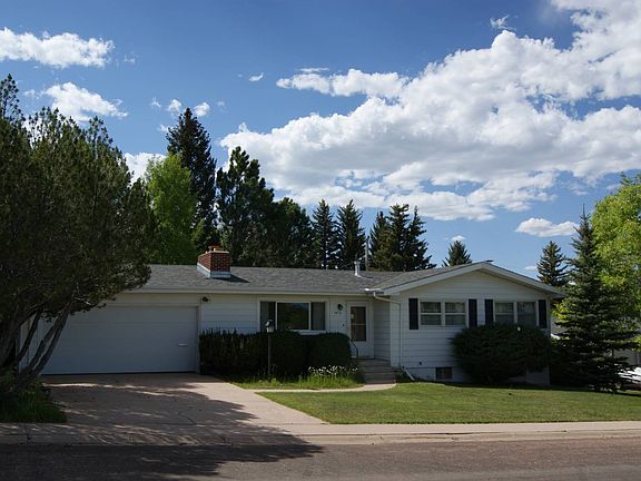 2nd image of 1412 Ashley St
