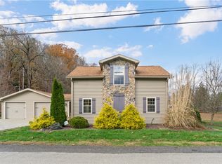130 Hampton Rd, Mill Run, PA 15464