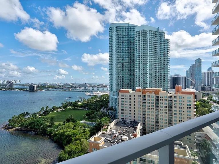 2020 N Bayshore Dr #1905 — Photo 52