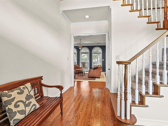 4th image of 3503 Queensbury Way E