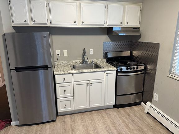2nd image of 10505 Fidelity Ave #3