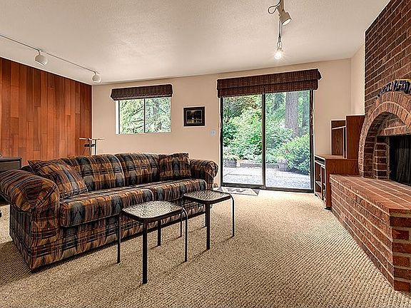 5th image of 19204 Lago Pl NE