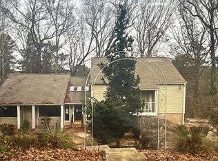 4513 Rivercliff Dr SW, Lilburn, GA 30047