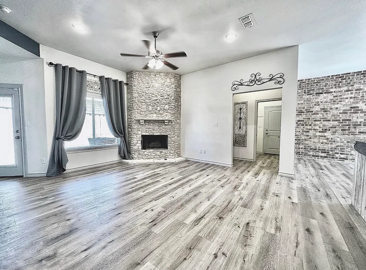 10407 Homestead Ave — Photo 1