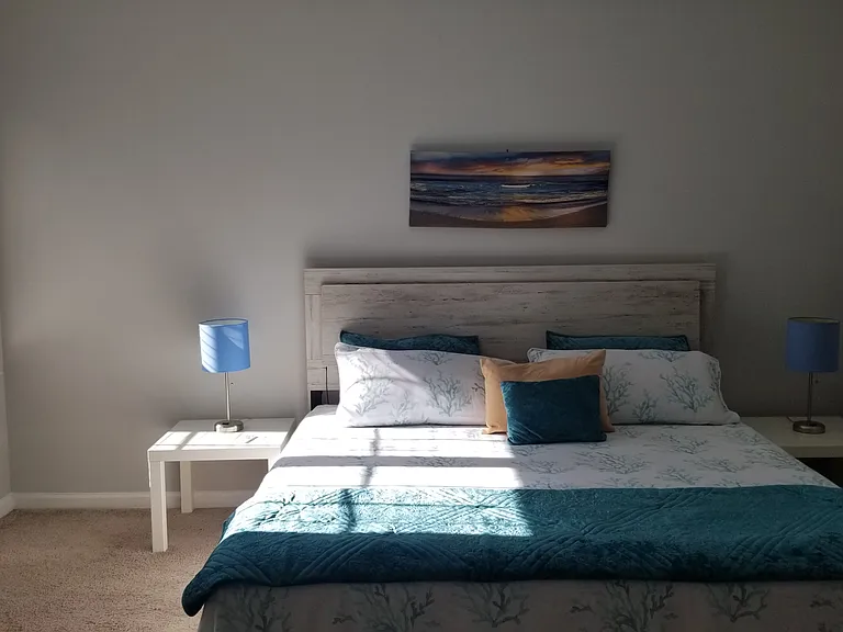 Main bedroom suite - new king size bed, matress and 100% cotton bedding