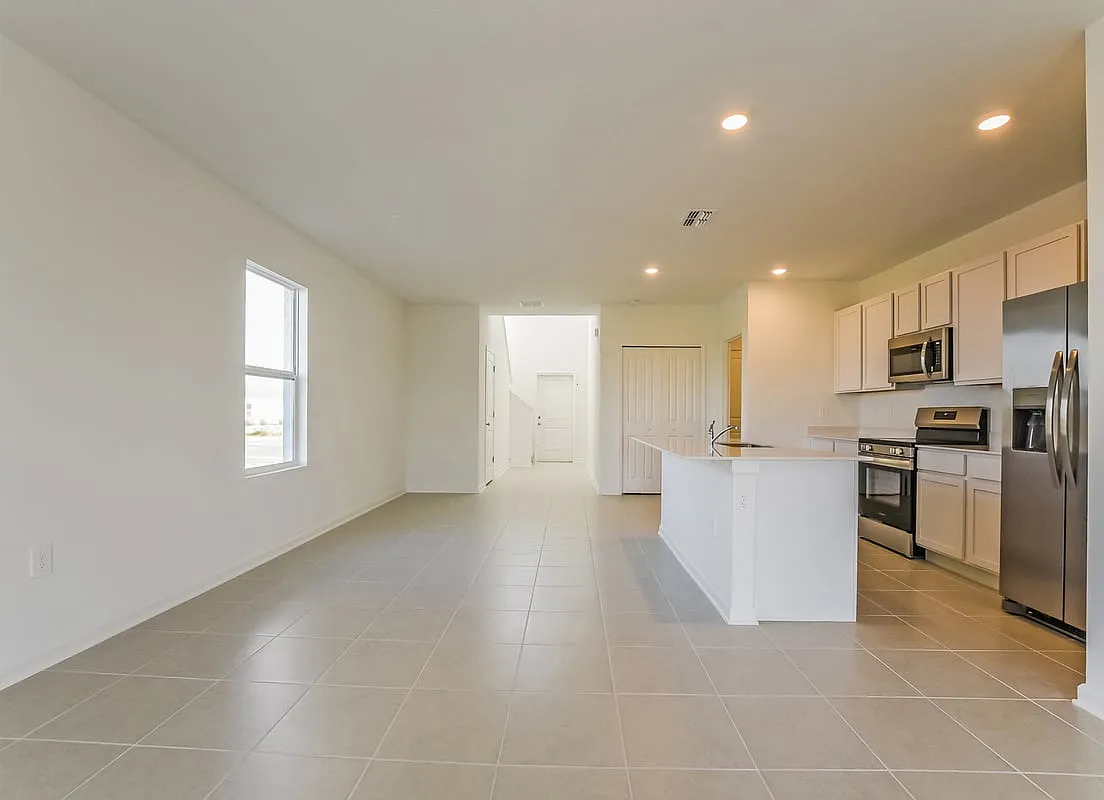 1921 Sarah Street Winter Haven FL 33884 — Photo 4