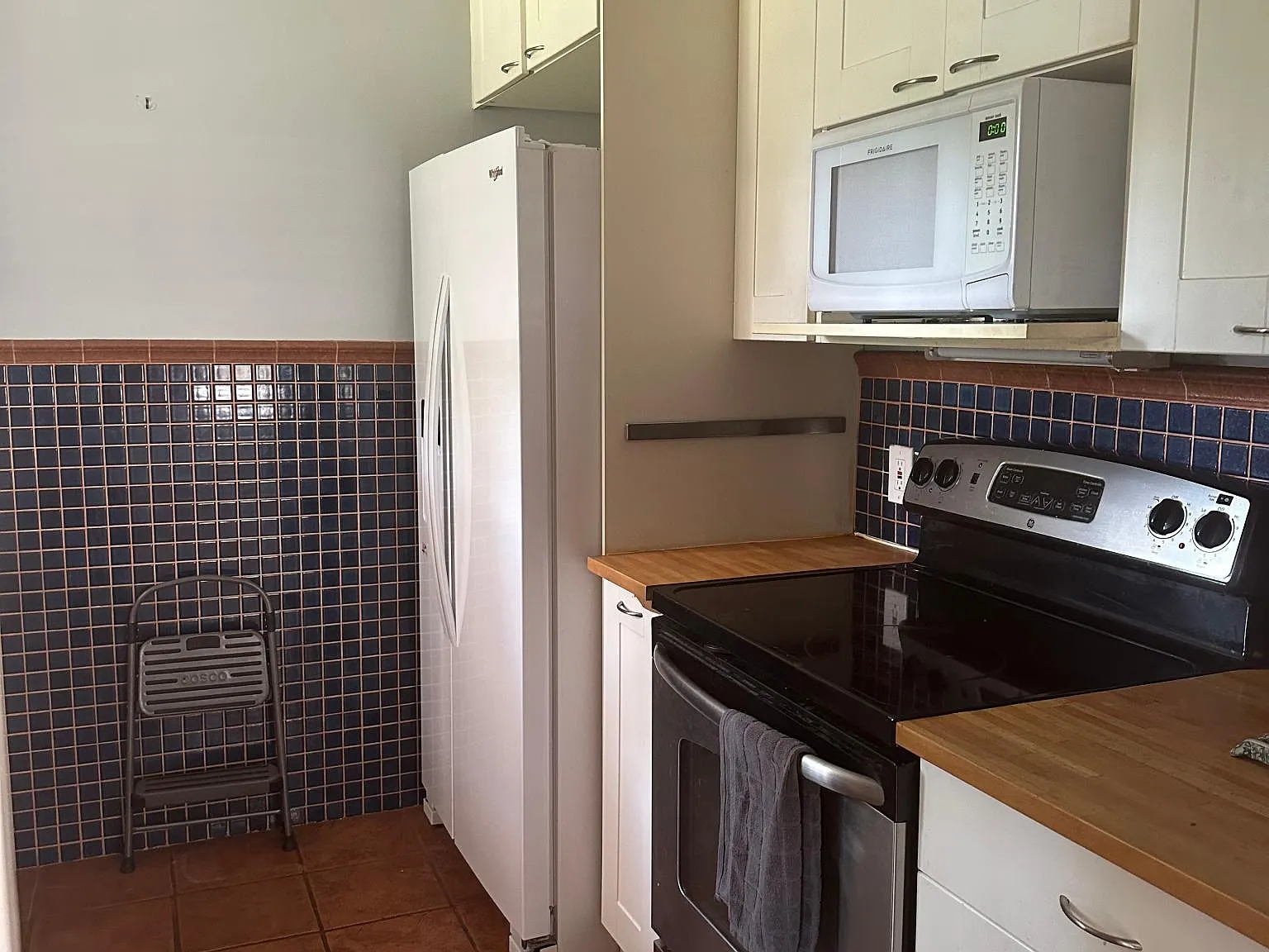2 bed, 768 sqft, $1,260 — Photo 4