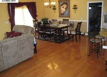 4th image of 2853 Marina Blvd