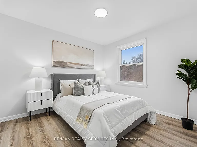6 Bonnyview Dr #UPPER — Photo 20