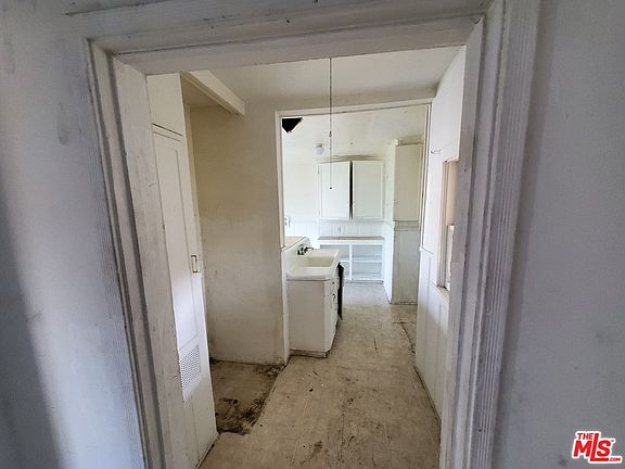 4th image of 7815 Eastern Ave