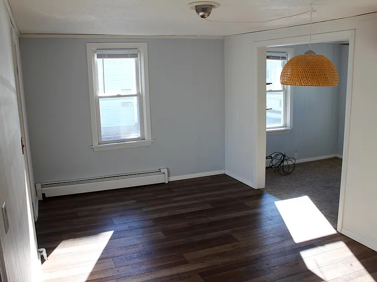 6 Ryan Ave — Photo 6