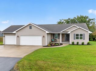 3875 Duchess Ln, Oshkosh, WI 54904